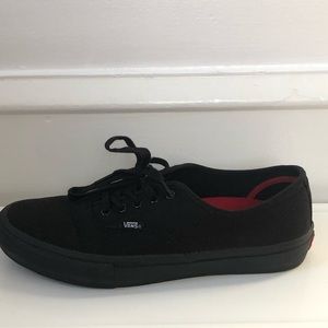 Men’s Vans Classic Authentic Black on Black